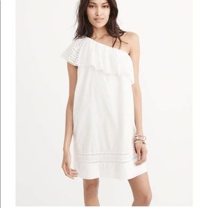 Women’s S/T Abercrombie and Fitch dress.